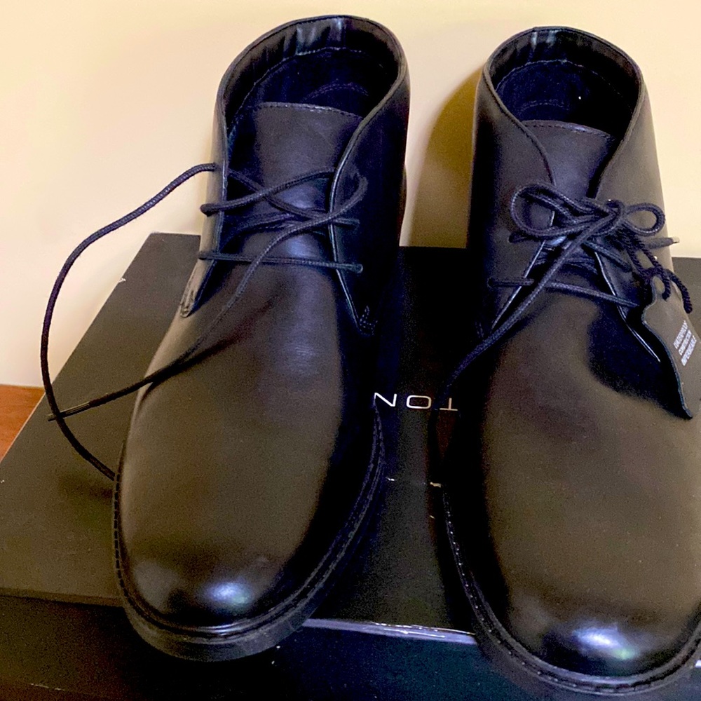 Brand New Bostonian Delk Mid